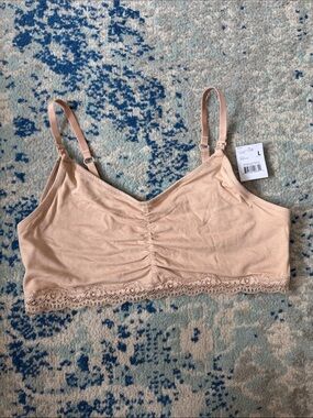 A Pea in the Pod Blush Lace-Trim Wireless Convertible Nursing Bra